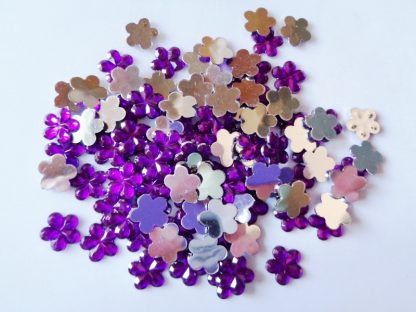 100 x 10mm Acrylic Gem Flowers Purple
