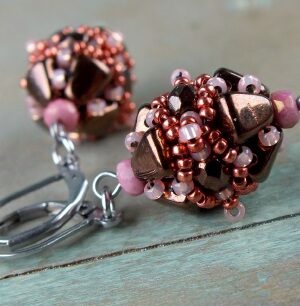 Volterra Earrings Friday Freebie Beading Pattern